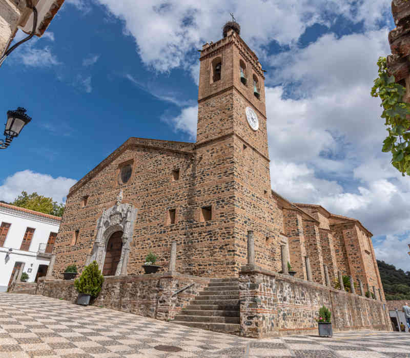 Huelva - Almonaster la Real 11 - iglesia de San Martín.jpg